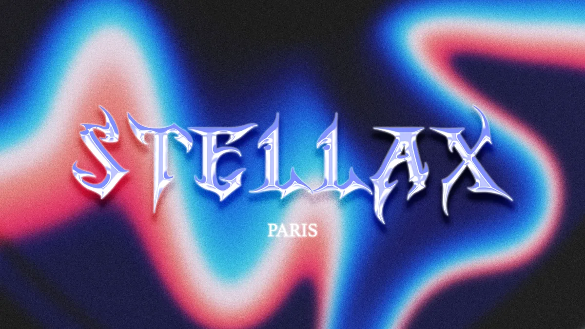 Lettrage chrome Stellax Paris sur fond aurora